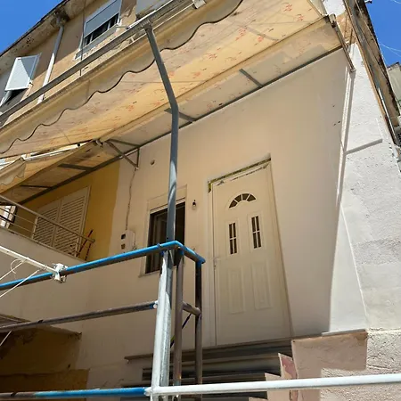 Adela's Sarandë